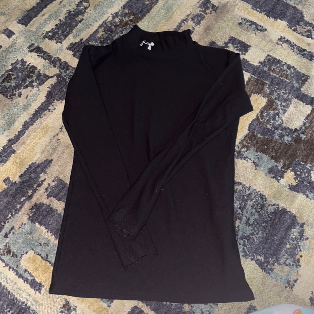 Boys under Armour black long sleeve turtle neck